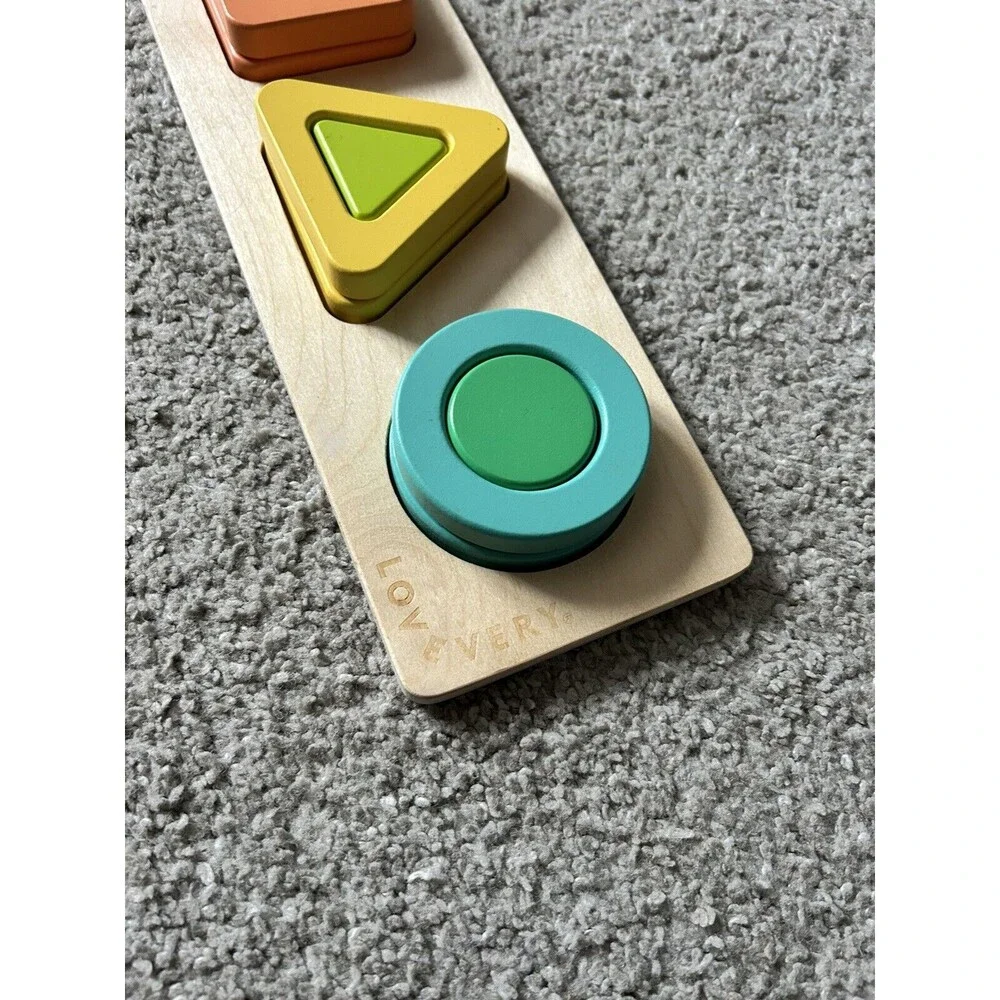 Lovevery Wooden Geo Shapes‎ 3D Puzzle Montessori Toy The Realist